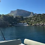 Sicily By Catamaran Bed & Tours Ботель *