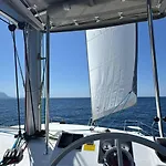 Sicily By Catamaran Bed & Tours Ботель *