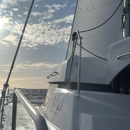 Botel Sicily By Catamaran Bed & Tours Palermo