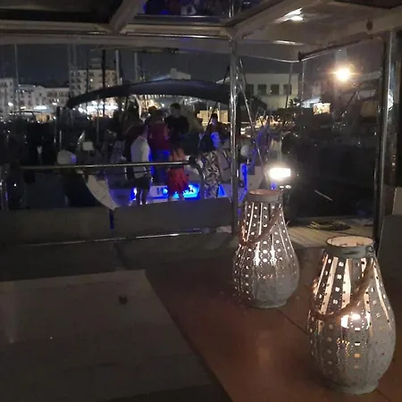 Botel Sicily By Catamaran Bed & Tours
