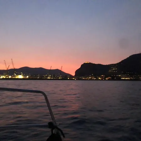 Botel Sicily By Catamaran Bed & Tours