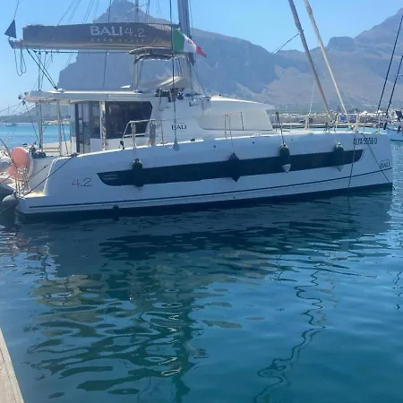 Sicily By Catamaran Bed & Tours *