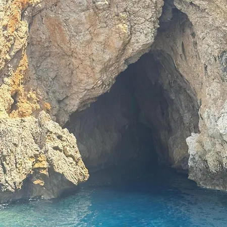 Sicily By Catamaran Bed & Tours