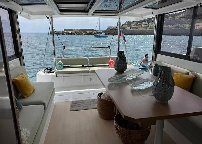 Sicily By Catamaran Bed & Tours Botel Palermo