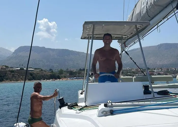 Sicily By Catamaran Bed & Tours Botel Palermo