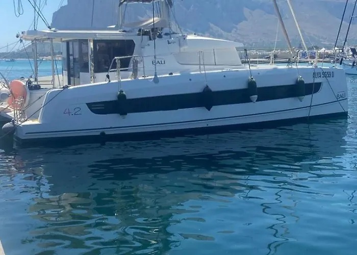 Sicily By Catamaran Bed & Tours *