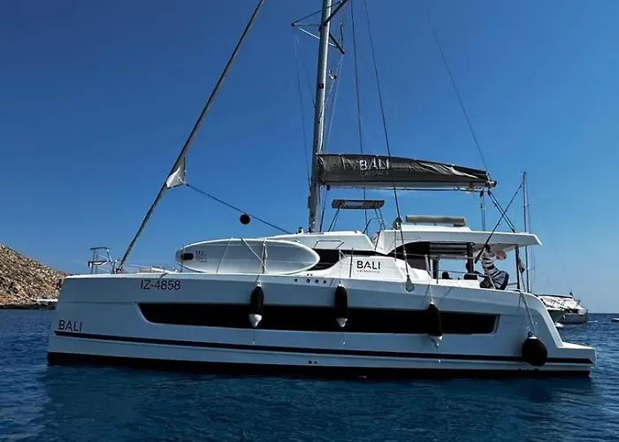 Sicily By Catamaran Bed & Tours Botel *
