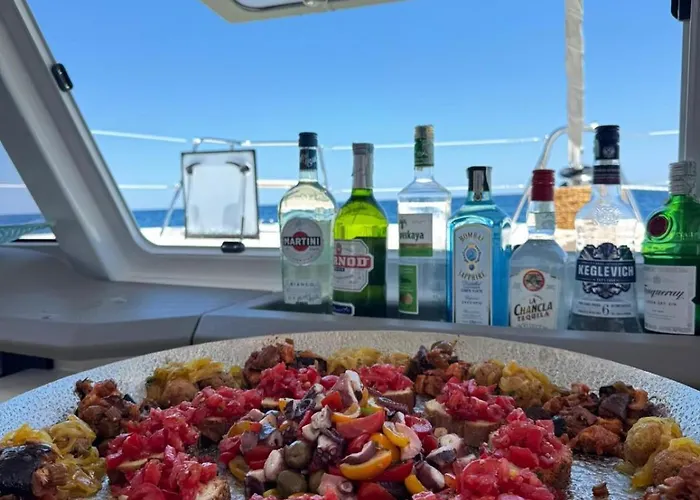 Sicily By Catamaran Bed & Tours Botel *